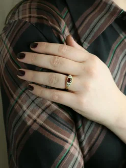 Bague vintage rubis coussin diamants or jaune