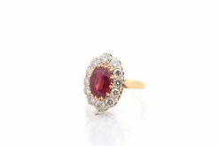Bague vintage rubis de 2,36cts et diamants