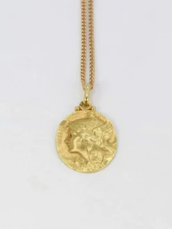 BECKER - Médaille Art Nouveau Gallia Victrix