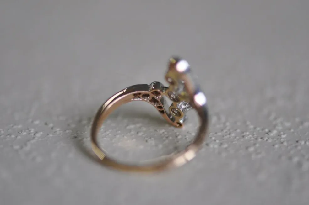 Belle Époque 2 tone gold diamond ring