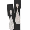 Boucle d'oreille en or blanc sertie de diamants
