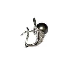 Boucle d'oreille or gris, perles de Tahiti, diamants