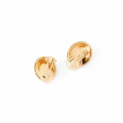 Boucles d'oreille en or jaune et opales d'Australie.