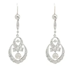 Boucles d'oreilles anciennes or blanc diamants