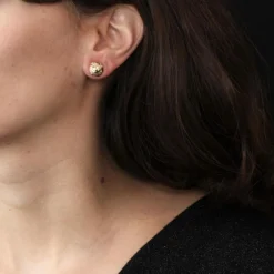 Boucles d'oreilles anciennes dômes de diamants