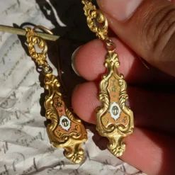 Boucles d'oreilles anciennes émaillées