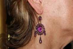 Boucles d'oreilles anciennes en or et améthyste