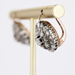 Boucles d'oreilles ancienne diamants taillés en rose en dormeuse