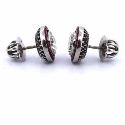 Boucles d'oreilles anciennes en or blanc, diamants et rubis