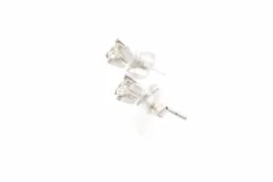 Boucles d'oreilles Années 70 en or blanc 18 carats serties de diamant