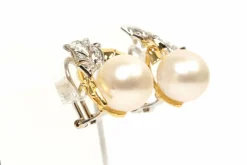 Boucles d'oreilles années 70 or jaune et blanc, perles et diamants