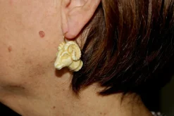 Boucles d'oreilles antiques ivoire sculpté