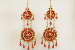 Boucles d'oreilles antiques en or corail