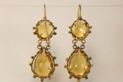 Boucles d'oreilles antiques en or et topaze