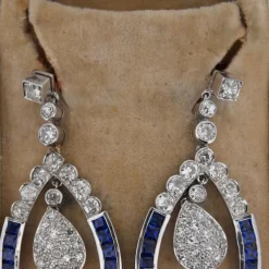 Boucles d'oreilles Art Déco en saphir et diamant