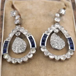 Boucles d'oreilles Art Déco en saphir et diamant