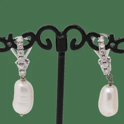 Boucles d'oreilles avec perles baroques et diamants