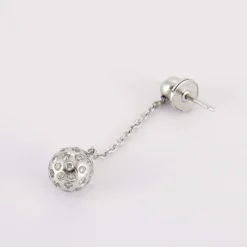 Boucles d'oreilles boules en or gris, diamants