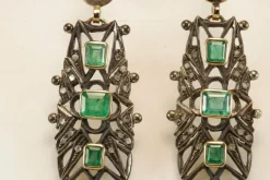 Boucles d'oreilles catalanes antiques en or, diamants et émeraudes