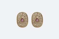 Boucles d'oreilles clips en or jaune et argent avec huit-huit diamants et améthystes