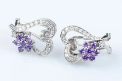 Boucles d'oreilles coeurs et fleurs en or blanc 18 carats