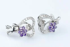Boucles d'oreilles coeurs et fleurs en or blanc 18 carats