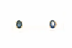Boucles d'oreilles contemporaines en or jaune serties de saphirs