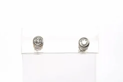 Boucles d'oreilles contemporaines or blanc, diamants