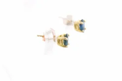 Boucles d'oreilles contemporaines en or jaune serties de saphirs