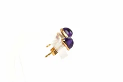 Boucles d'oreilles contemporaines en or jaune 18 carats serties d'améthystes