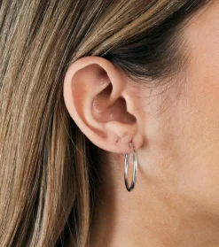 Boucles d'oreilles créoles en or blanc