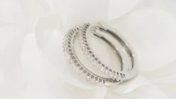 Boucles d'oreilles créoles en or blanc et diamants