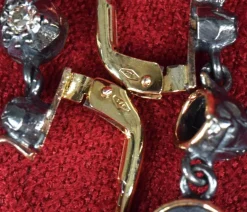 Boucles d'oreilles de l'époque victorienne