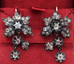 Boucles d'oreilles de l'époque victorienne