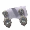 Boucles d'oreilles de style Art Déco en platine avec diamants et aigue-marine.