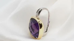 Boucles d'oreilles deux ors, améthyste et diamants