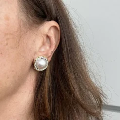 Boucles d'oreilles diamants et perles mabé
