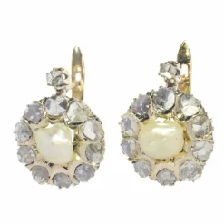 Boucles d'oreilles, diamants et perles naturelles