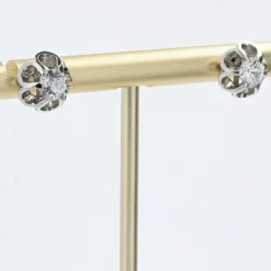 Boucles d'oreilles diamants serti dahlia