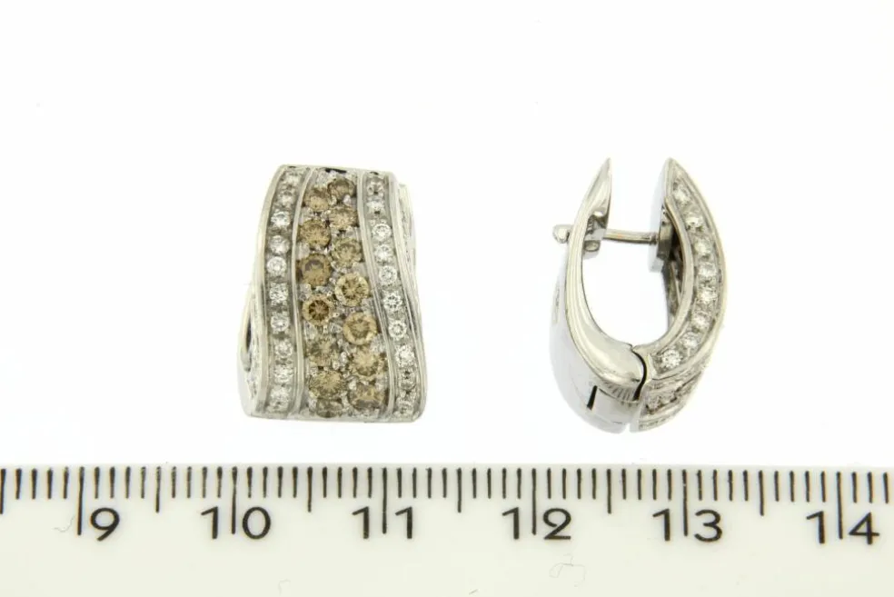 Boucles d'oreilles diamants blancs et bruns