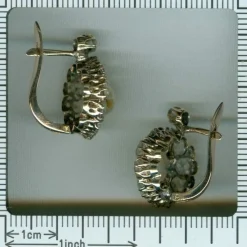 Boucles d'oreilles, diamants et perles naturelles