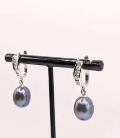 Boucles d'oreilles diamants et perles grises