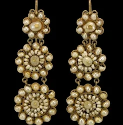 Boucles d'oreilles dorées perles anciennes