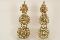 Boucles d'oreilles dorées perles anciennes