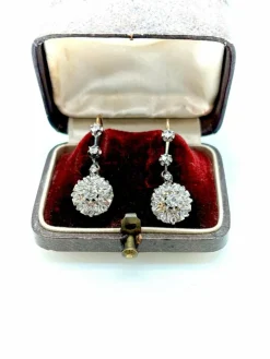 Boucles d'oreilles dormeuses Art Déco motif fleur