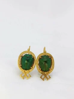 Boucles d'oreilles dormeuses scarabée