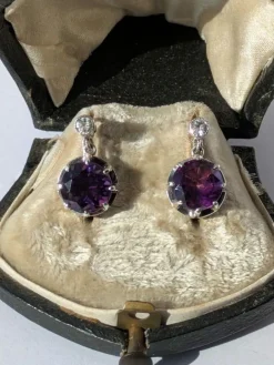 Boucles d’oreilles dormeuses améthyste or et argent