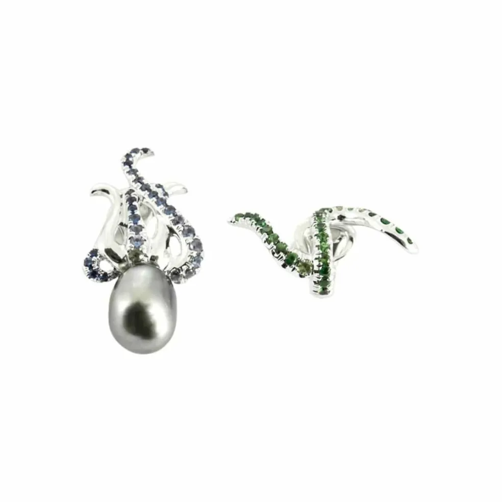Boucles d'oreilles dépareillées or et émeraudes