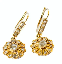 Boucles d'oreilles en or avec diamants