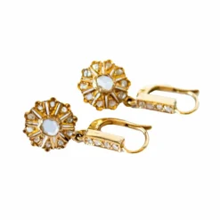 Boucles d'oreilles en or avec diamants
